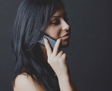 girl talking on the phone